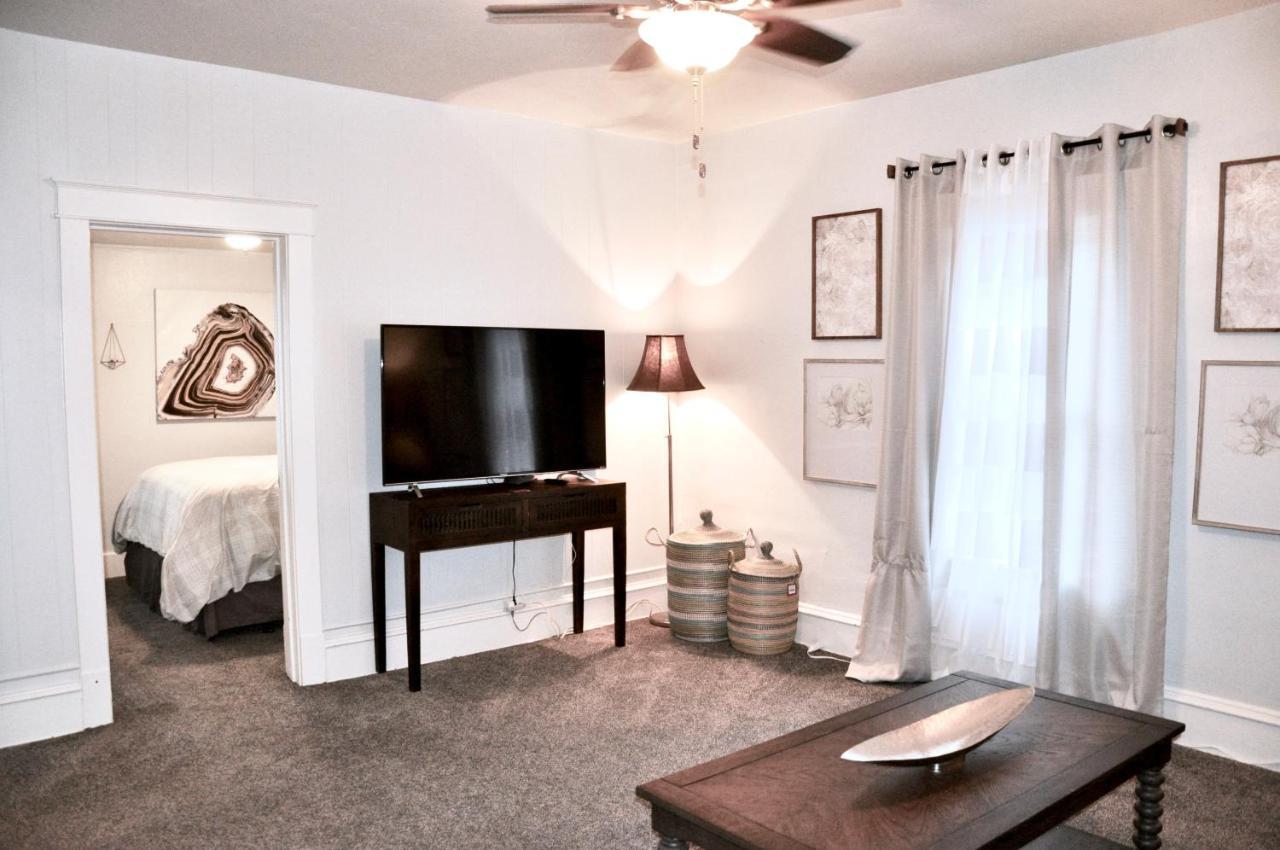 Downtown 1 Bedroom Charmer - Walk, Bike, Enjoy!! Rapid City Zewnętrze zdjęcie